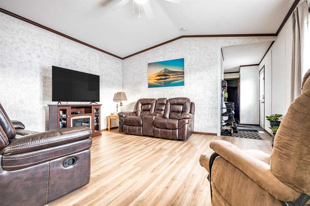 Fourth View of 37 Maple Drive , Sunnylea, Brooks, Alberta, T1R 1J2