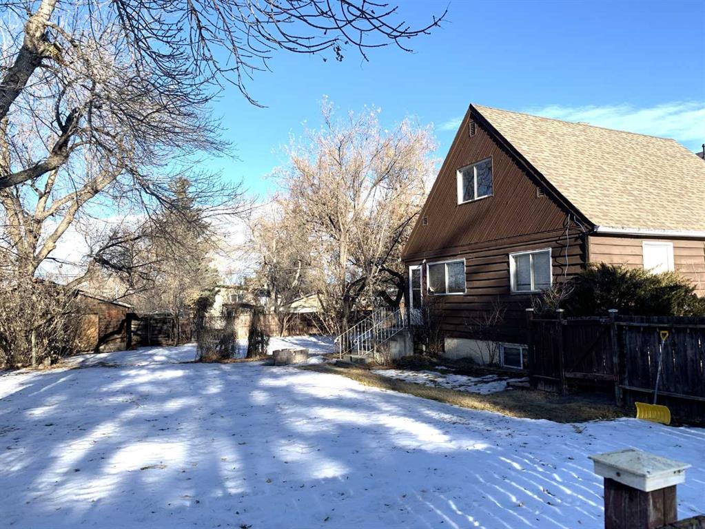 Fifth View of 7616 34 Avenue NW, Bowness, Calgary, Alberta, T3B 1N6