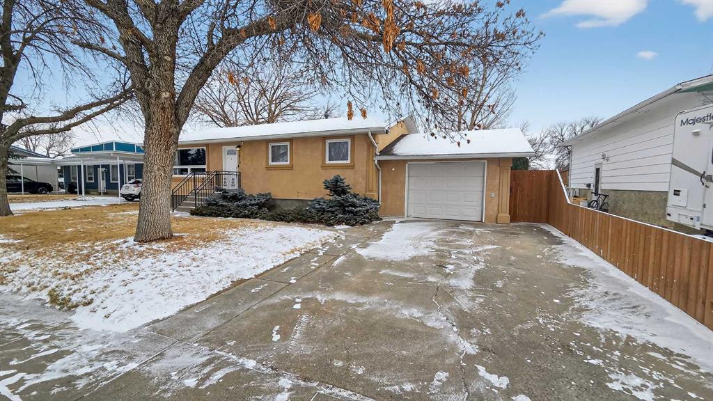 Fourth View of 5813 50 Street , NONE, Taber, Alberta, T1G 1J6