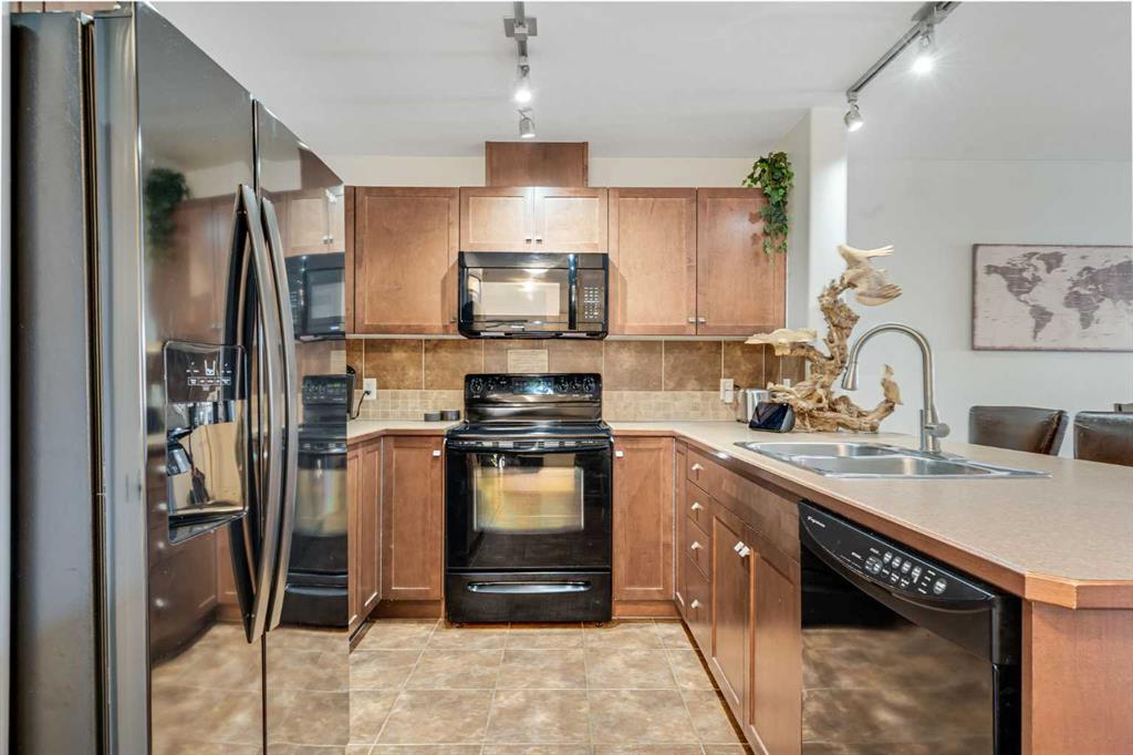 Fourth View of 1315, 92 Crystal Shores Road , Crystal Shores, Okotoks, Alberta, T1S 2M8