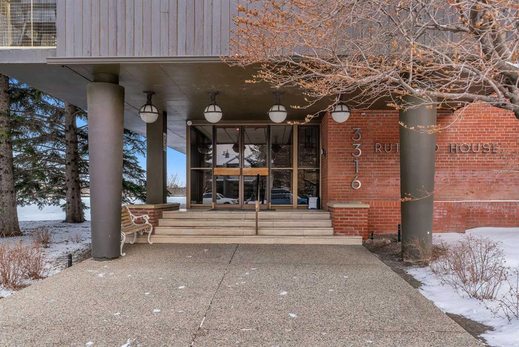 302, 3316 Rideau Place SW, A2281786, Alberta,