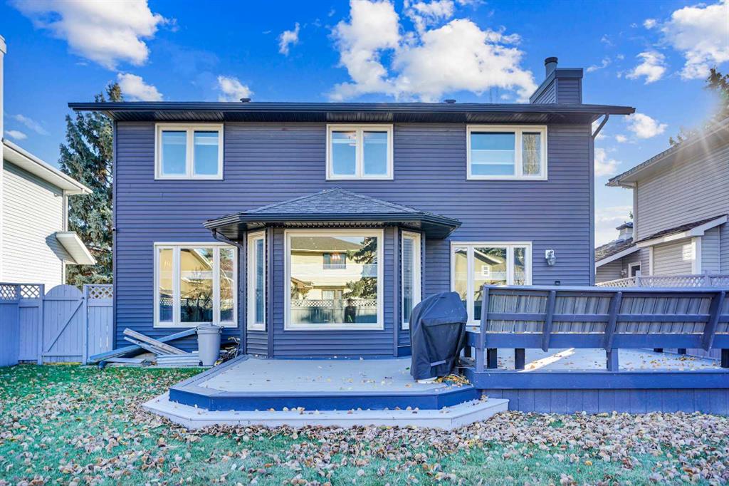 Fifth View of 33 Douglasbank Rise SE, Douglasdale/Glen, Calgary, Alberta, T2Z 2C5