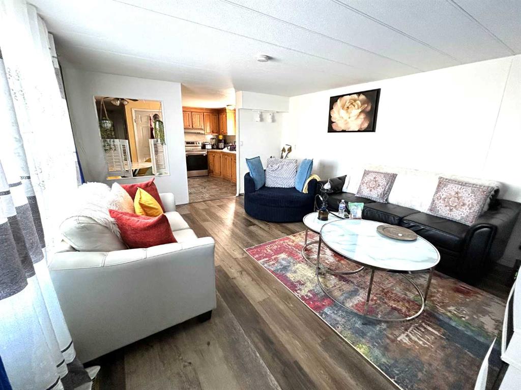 Second View of 117 Maple Drive W, Sunnylea, Brooks, Alberta, T1R 1H9