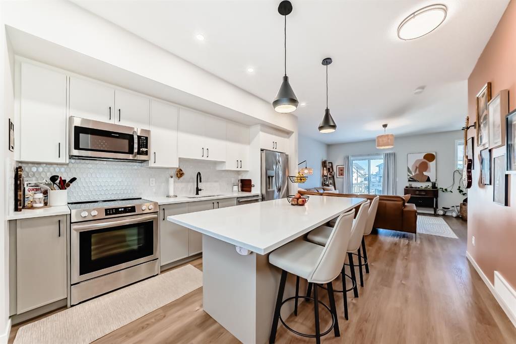 Third View of 646 Copperstone Manor SE, Copperfield, Calgary, Alberta, T2Z 5G5