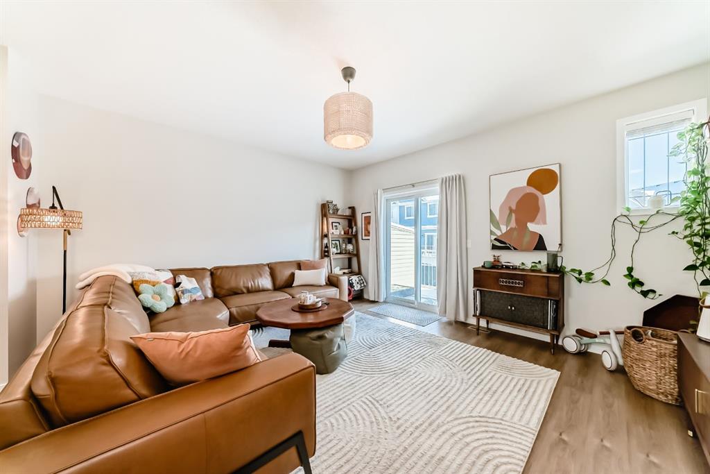 Fifth View of 646 Copperstone Manor SE, Copperfield, Calgary, Alberta, T2Z 5G5