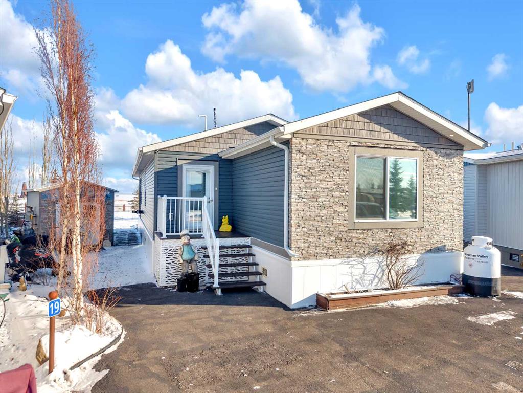 19, 41019 Range Road 11  , A2282135, Alberta,