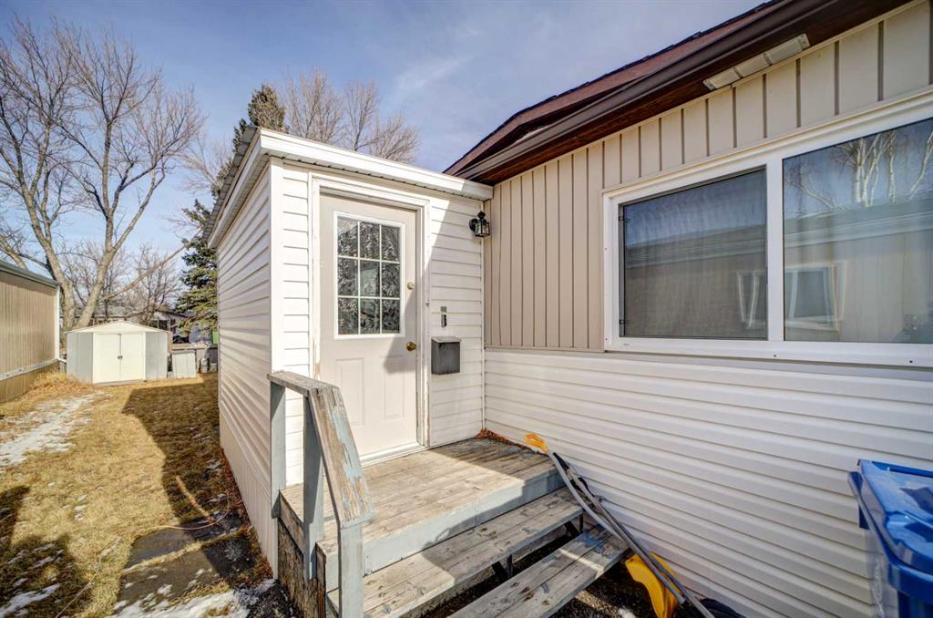 Fourth View of 1410 43 Street S, Parkview, Lethbridge, Alberta, T1K 3S5