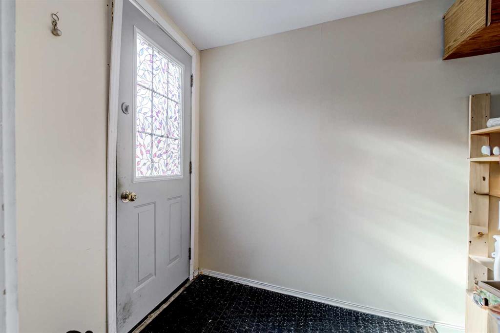 Fifth View of 1410 43 Street S, Parkview, Lethbridge, Alberta, T1K 3S5