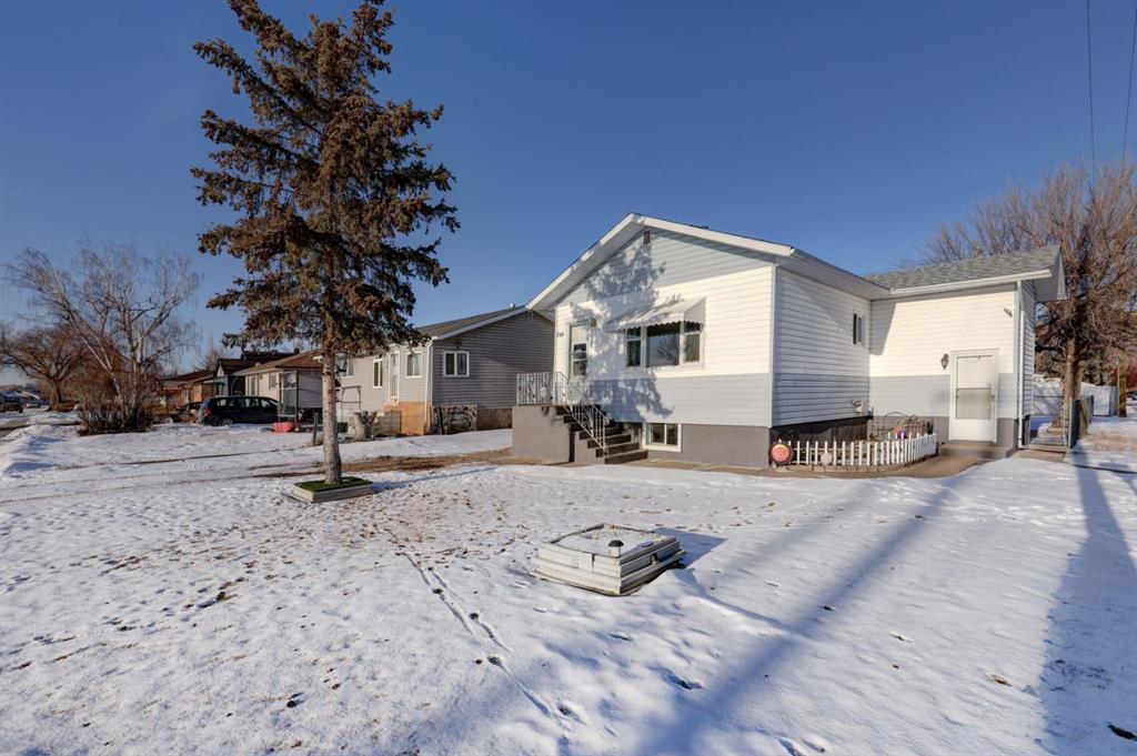 718 7 Avenue E, A2282273, Alberta,