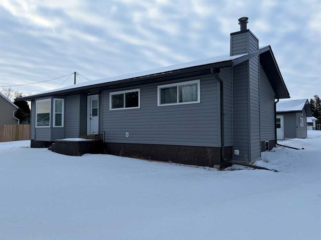 100 Balaclava Street , A2282340, Alberta,