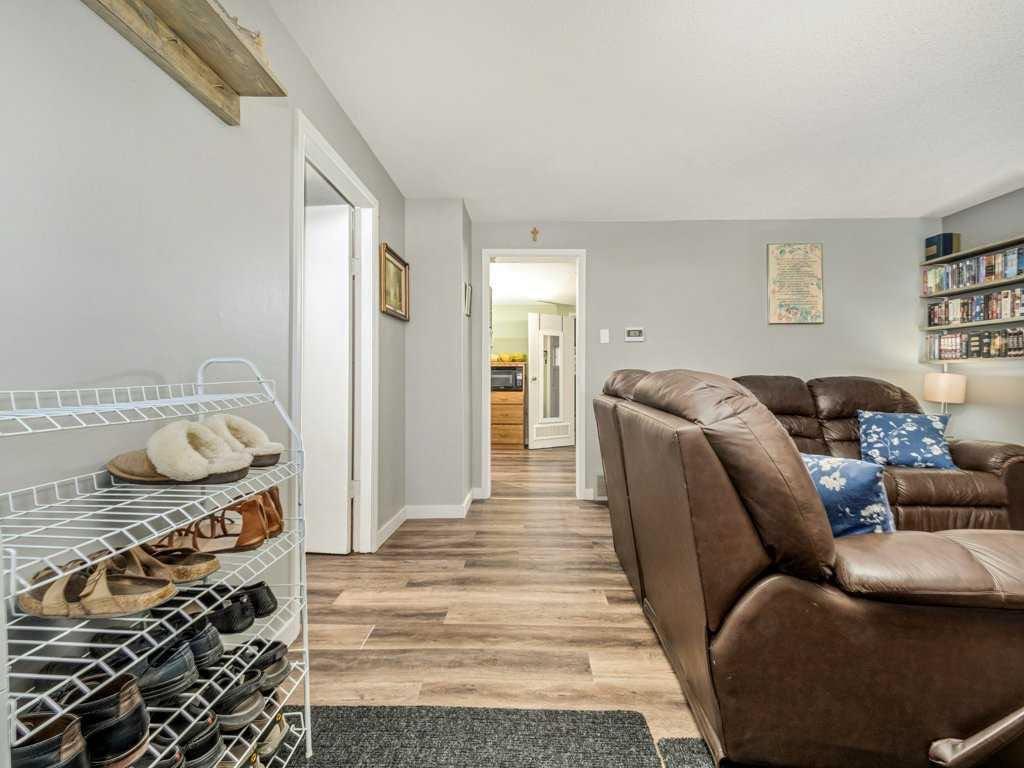 Fifth View of 1026 7 Street N, Staffordville, Lethbridge, Alberta, T1H 1Y9