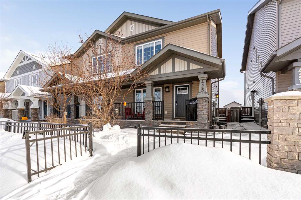 425 Heritage Drive , A2282347, Alberta,