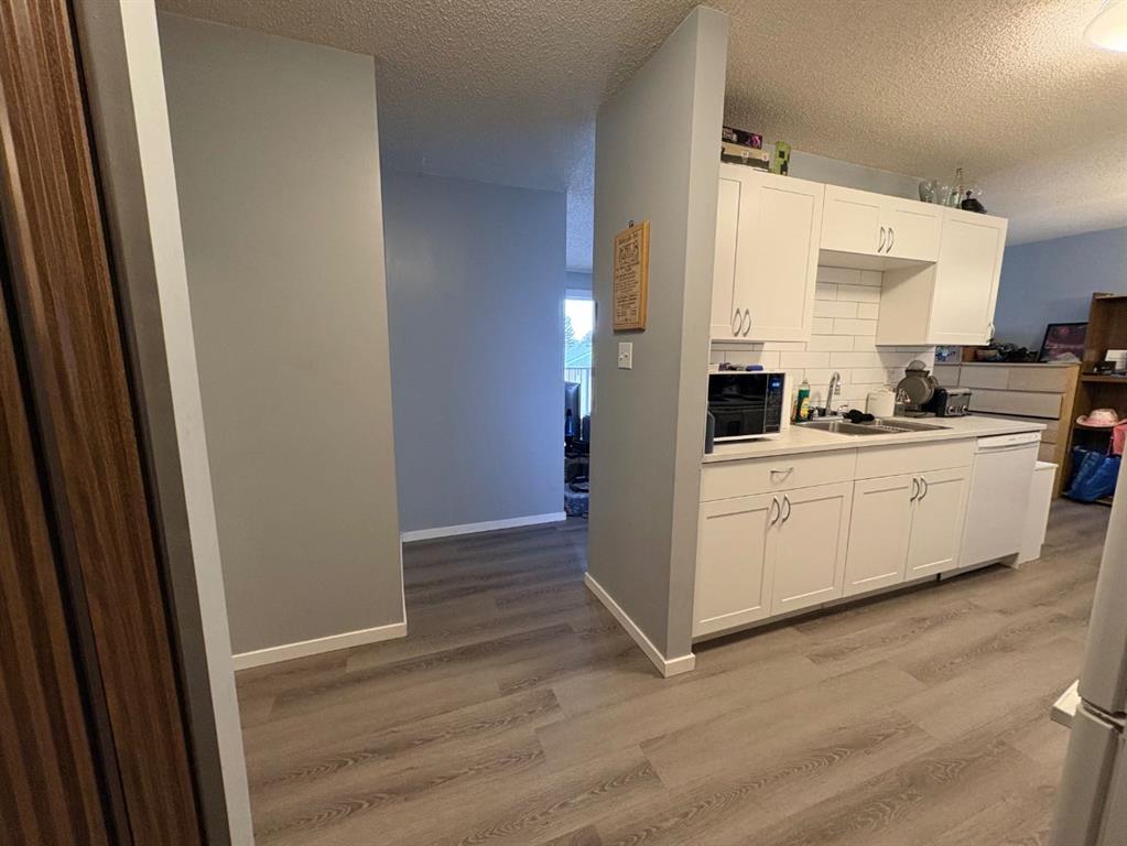 Fourth View of 308, 85 Foxbend Crescent N, Uplands, Lethbridge, Alberta, T1H5T4