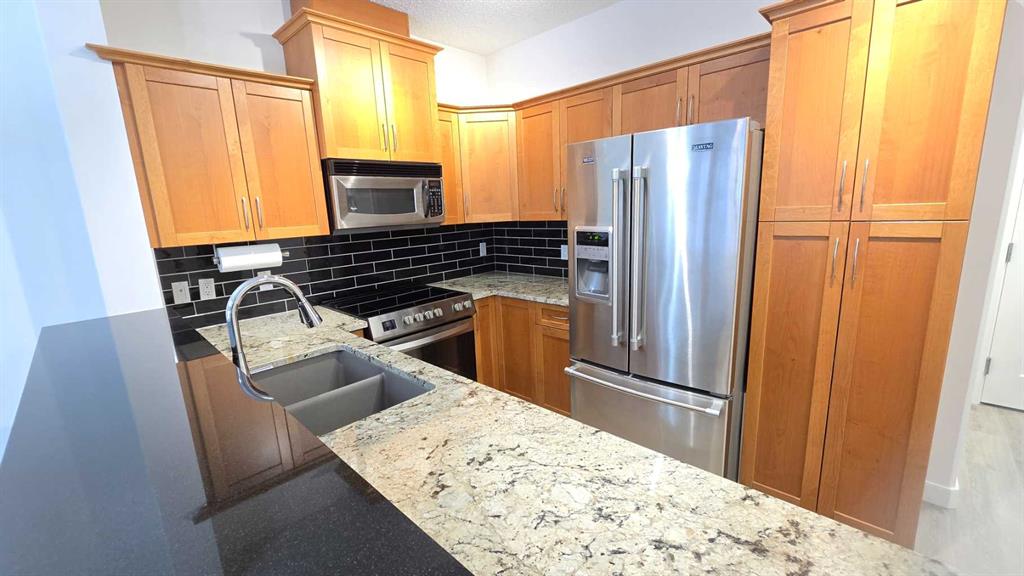 Second View of 201, 10 Discovery Ridge Close SW, Discovery Ridge, Calgary, Alberta, t3h 5x4