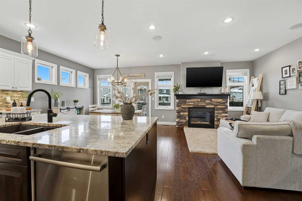 Fifth View of 30 Van Horn Close , Vanier East, Red Deer, Alberta, T4R 0N3