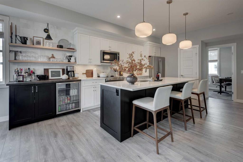 405 Cranbrook Walk SE, A2282429, Alberta,