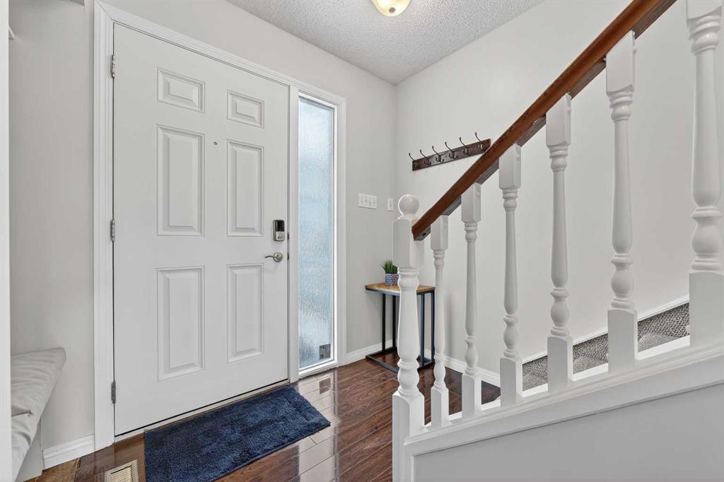 Fifth View of 115, 4810 40 Avenue SW, Glamorgan, Calgary, Alberta, T3E 1E5