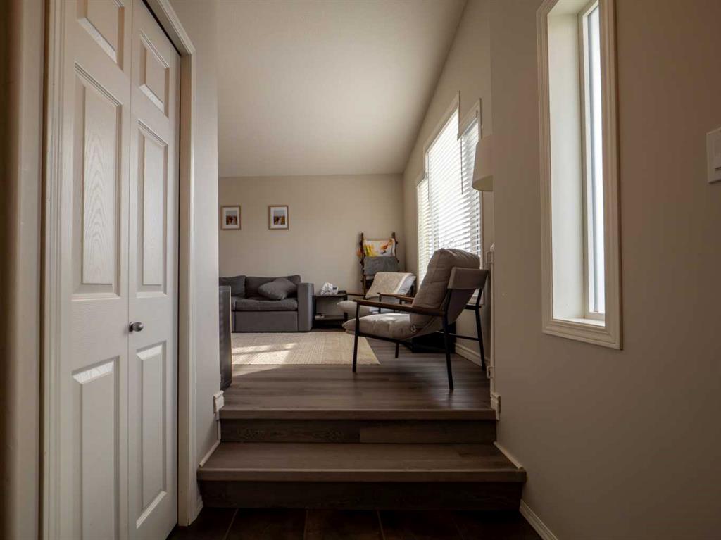 Fourth View of 263 Mt Sunburst Way W, Sunridge, Lethbridge, Alberta, T1K2S3