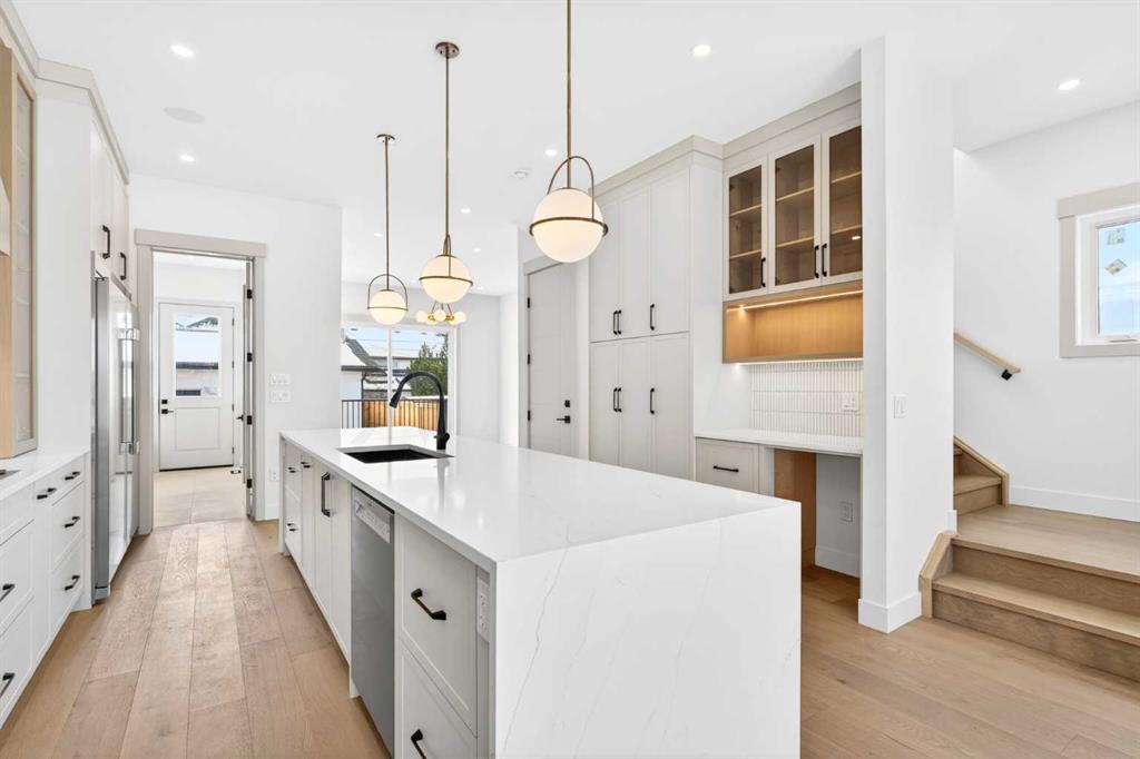 Fourth View of 3112 40 Street SW, Glenbrook, Calgary, Alberta, T3E3J8