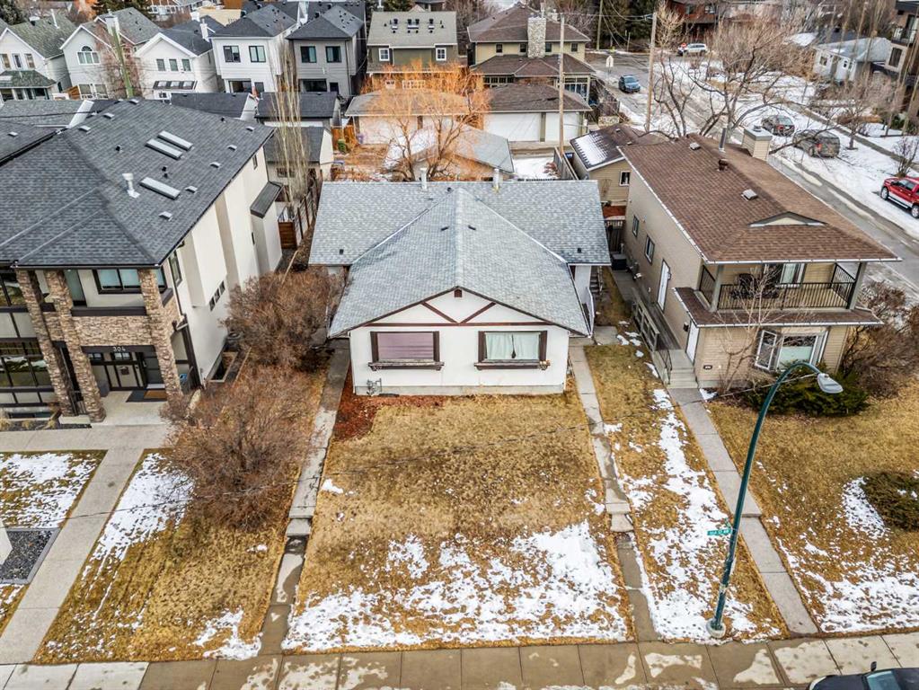 300 & 302 16A Street NW, A2282888, Alberta,