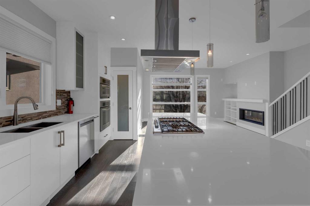 Fifth View of 2319 23 Avenue SW, Richmond, Calgary, Alberta, T2T 1W8