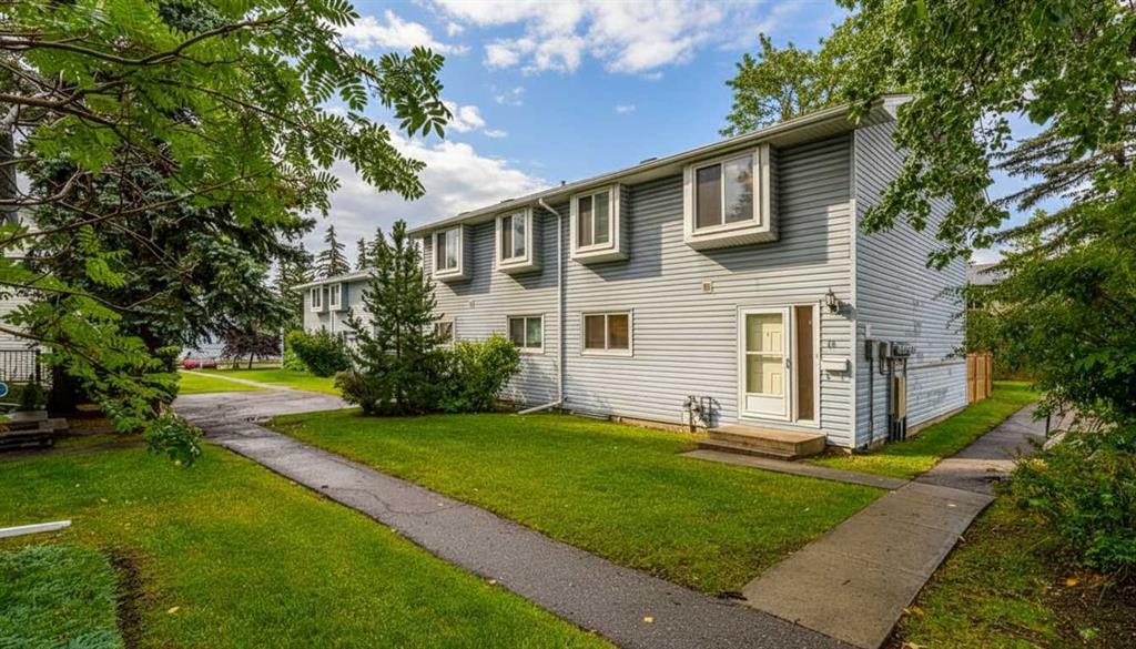 Second View of 16, 4810 40 Avenue SW, Glamorgan, Calgary, Alberta, T3E 1E5