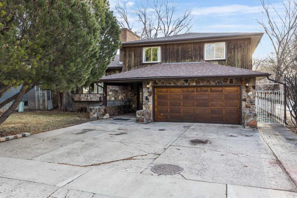 42 Red Deer Drive SW, A2282953, Alberta,