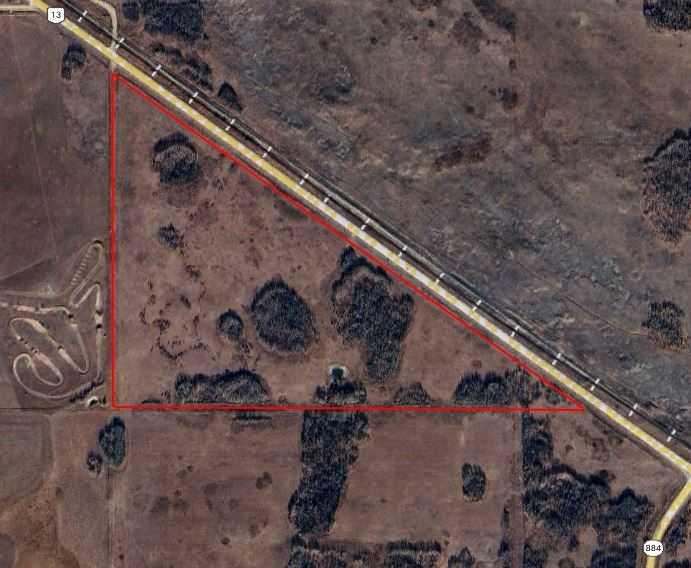 On Hwy 13  , A2282961, Alberta,