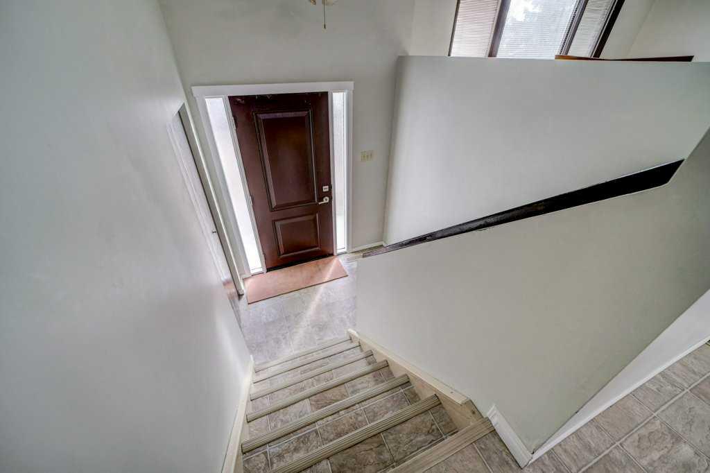 Fifth View of 15 Cambridge Road W, Varsity Village, Lethbridge, Alberta, T1K 4V7