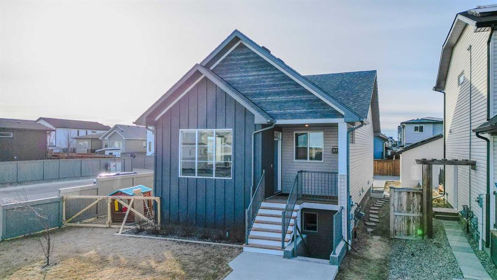 Third View of 2614 46 Street S, Discovery, Lethbridge, Alberta, T1K8K4