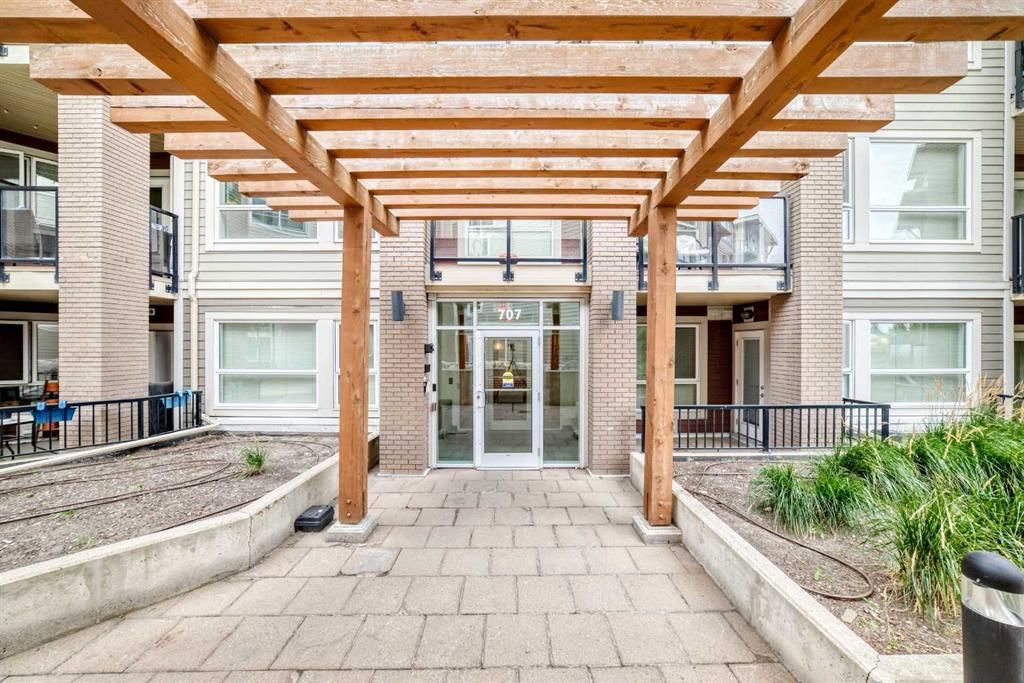 Third View of 120, 707 4 Street NE, Renfrew, Calgary, Alberta, T2E 3S7