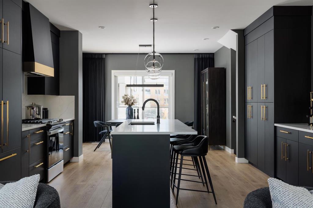 Fifth View of 8163 8 Avenue SW, West Springs, Calgary, Alberta, T3H 6B1