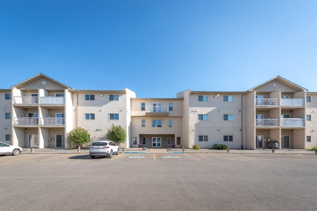 Second View of 313B, 6608 42 Street  , Parkview Estates, Lloydminster, Alberta, T9V 3L1