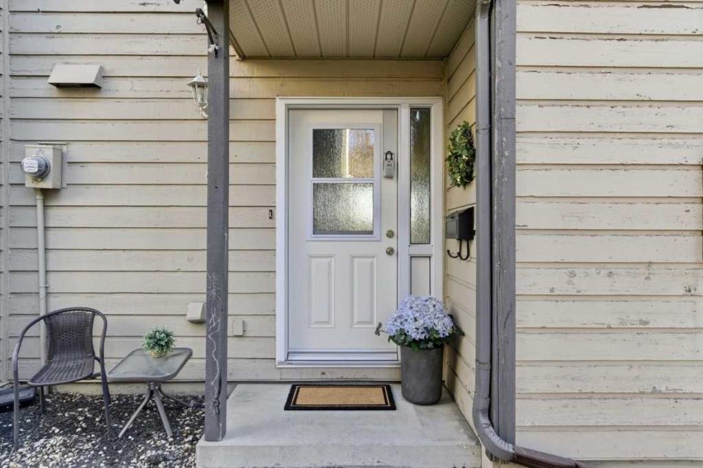 Fourth View of 6, 99 Grier Place NE, Greenview, Calgary, Alberta, T2K 5Y5