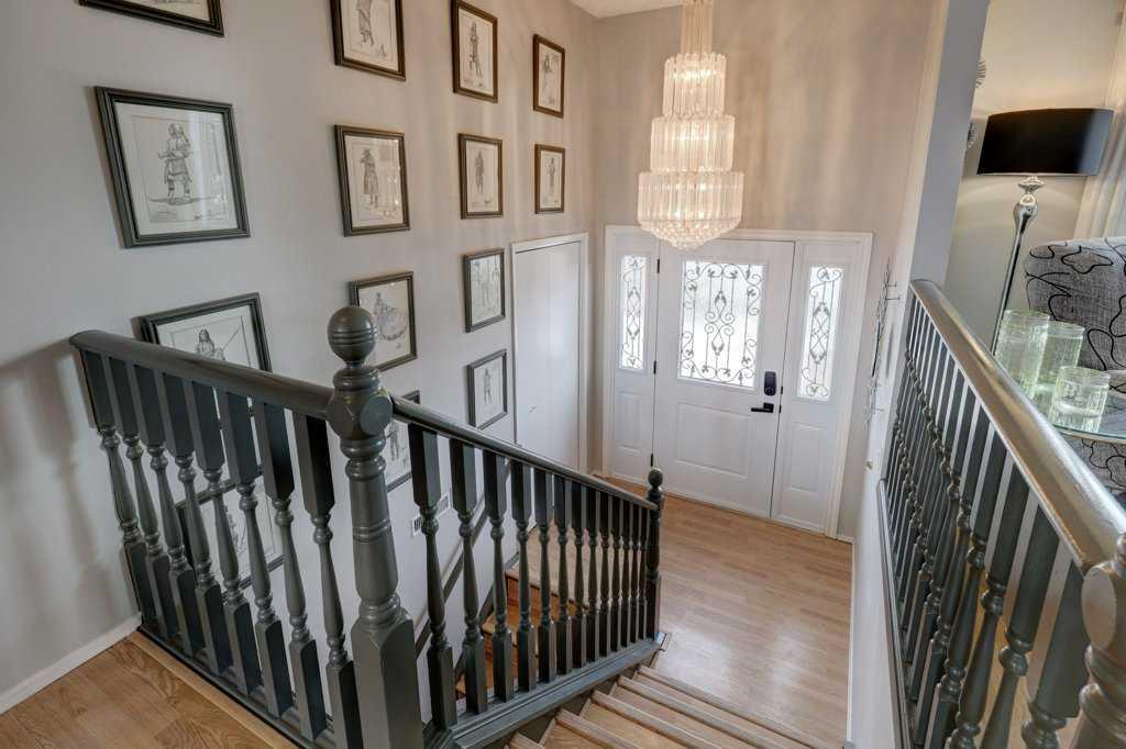 Fourth View of 3823 49 Street NE, Whitehorn, Calgary, Alberta, T1Y 1Y5