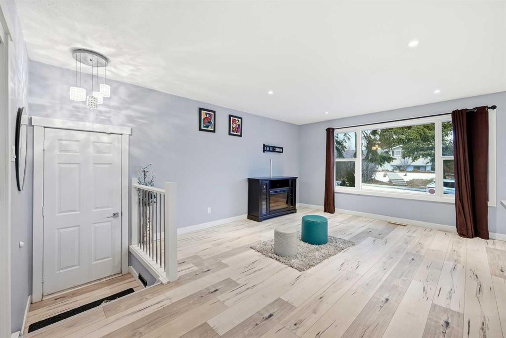 Fourth View of 440 Foritana Road SE, Forest Heights, Calgary, Alberta, T2A 2B6