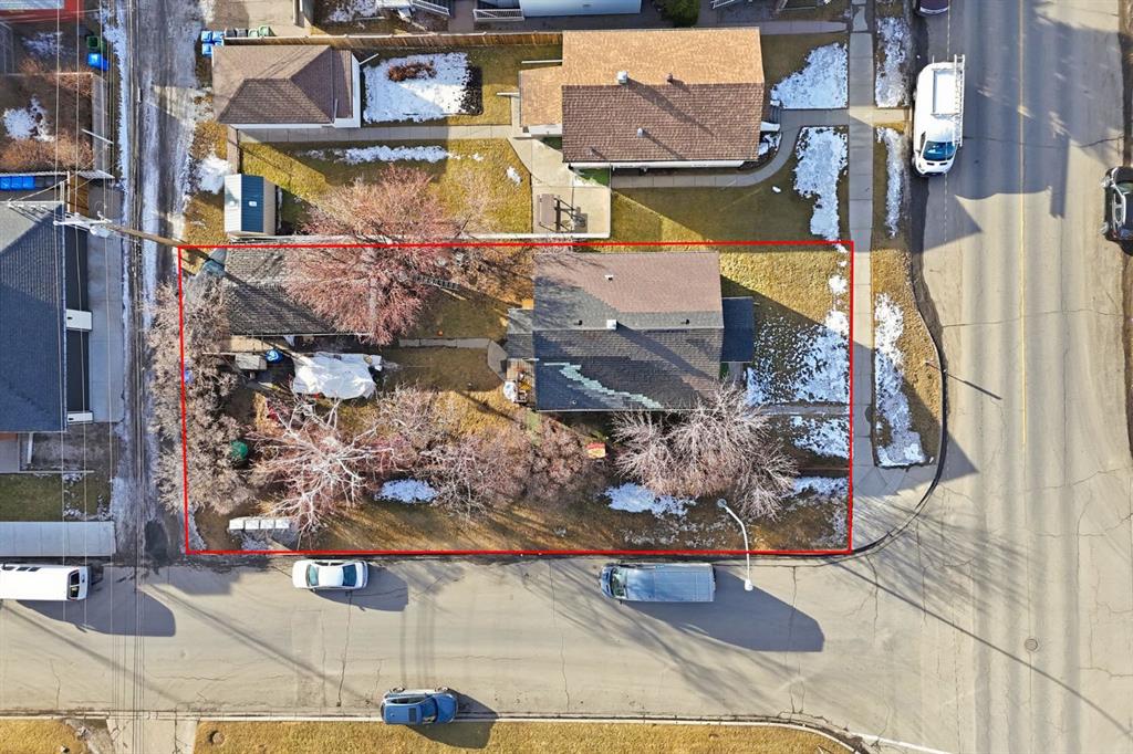 Third View of 139 20 Avenue NE, Tuxedo Park, Calgary, Alberta, T2E 1P8