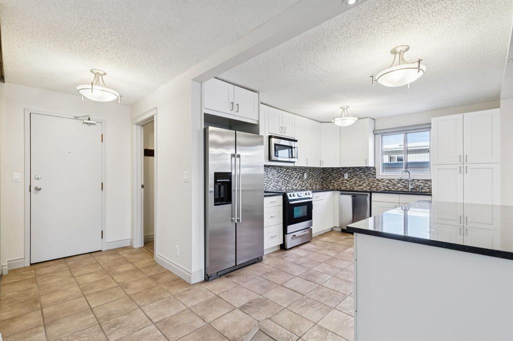 Fourth View of 6, 1607 26 Avenue SW, South Calgary, Calgary, Alberta, T2T 1C7