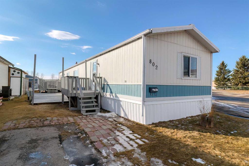Fourth View of 802, 1101 84 Street NE, Abbeydale, Calgary, Alberta, T2A 7X2