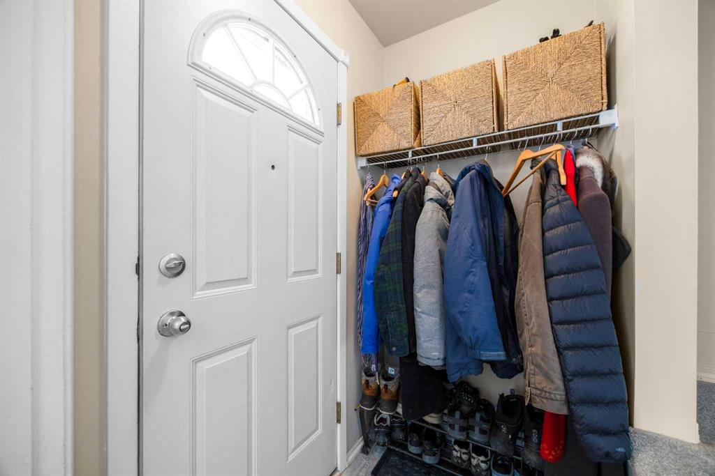 Fifth View of 462 Killarney Glen Court SW, Killarney/Glengarry, Calgary, Alberta, T3E 7H4