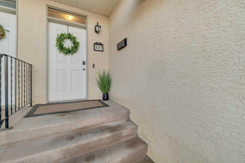 Fifth View of 337 Addington Drive , Anders South, Red Deer, Alberta, T4R 3H7