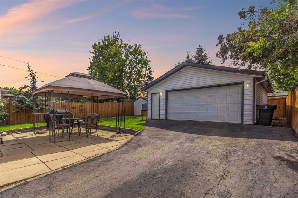 Third View of 129 Ermine Crescent , Thickwood, Fort McMurray, Alberta, T9H 4M7