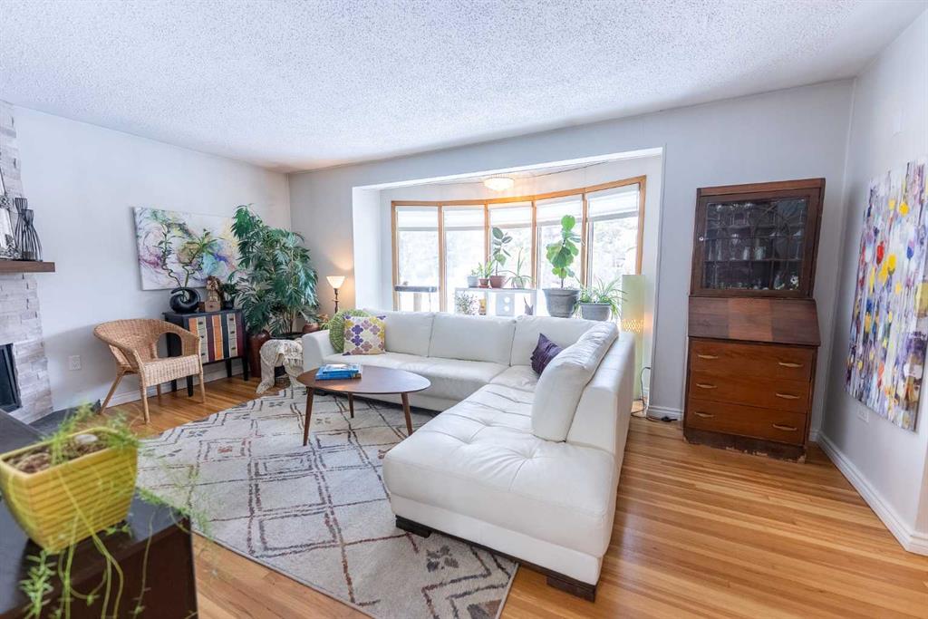 Fourth View of 3901 50A Street , Michener Hill, Red Deer, Alberta, T4N 1Y5