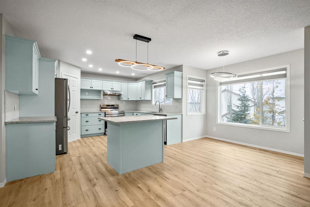 104 Cove Crescent , A2283570, Alberta,