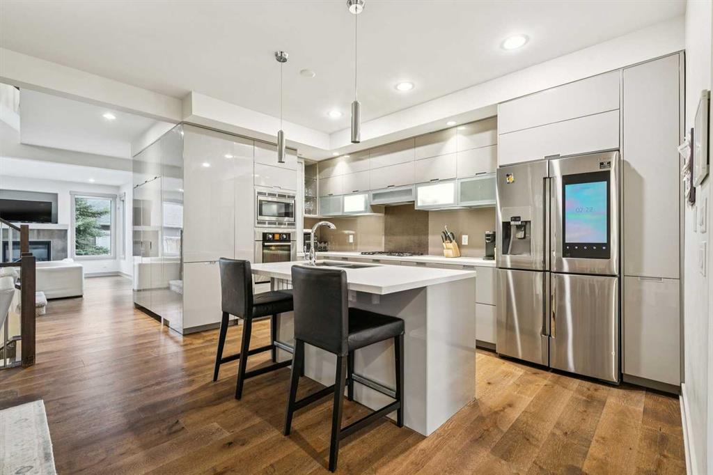 Fourth View of 3922 19 Street SW, Altadore, Calgary, Alberta, T2T 4X9