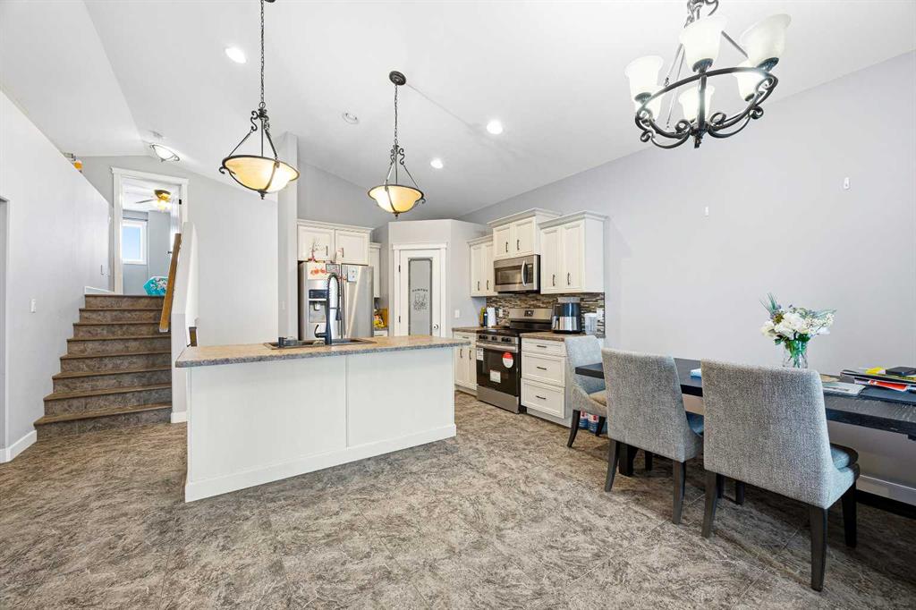 Third View of 7215 29 Street , Parkview Estates, Lloydminster, Alberta, T9V 3N1