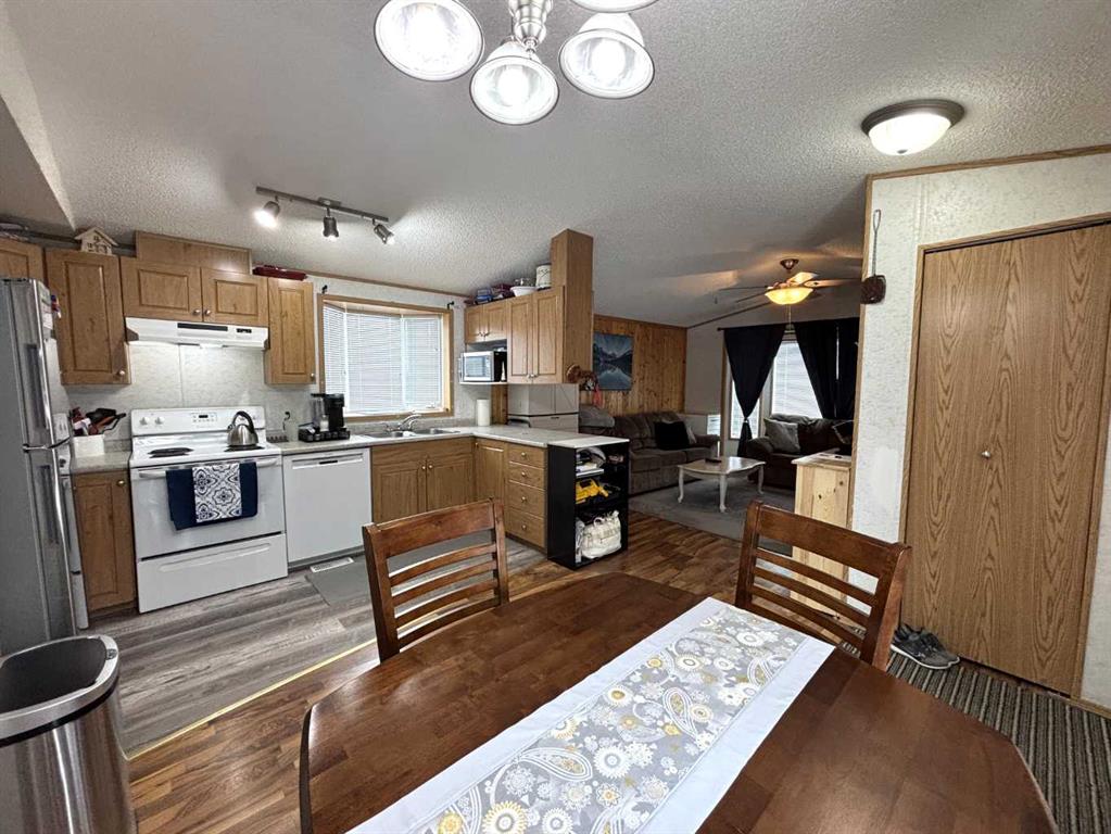 Fifth View of 62 Hillpark Mobile Home Park  , NONE, Whitecourt, Alberta, T7S 1J4