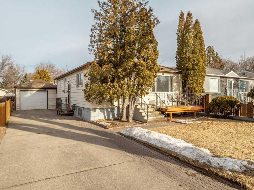Third View of 1909 10 Avenue S, Victoria Park, Lethbridge, Alberta, T1K 0B8