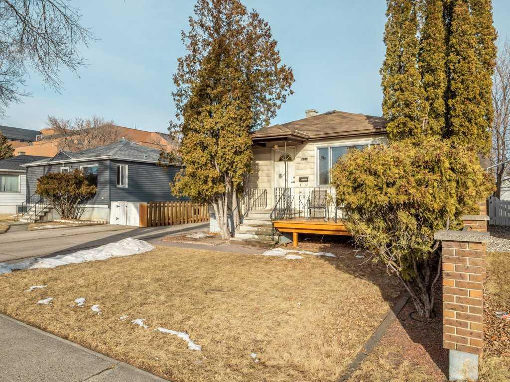 Fourth View of 1909 10 Avenue S, Victoria Park, Lethbridge, Alberta, T1K 0B8