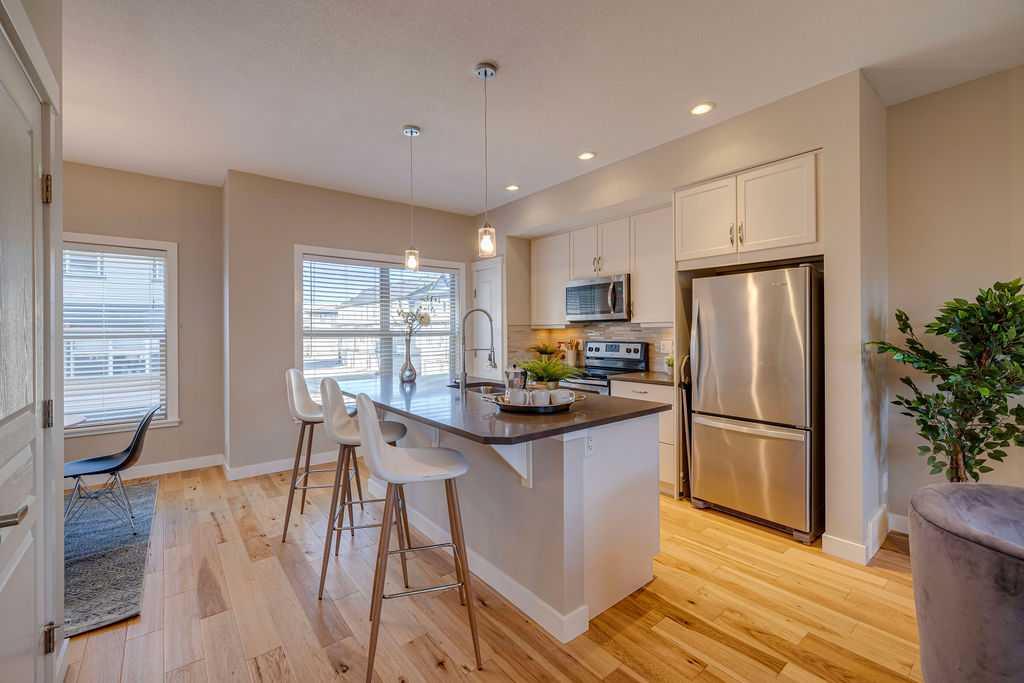 305, 32 Horseshoe Crescent , A2283779, Alberta,